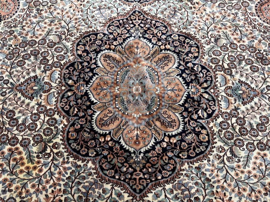 Just Added - Hand Knotted Wool Persian Area Rug 107 X 150 [Photo 6]