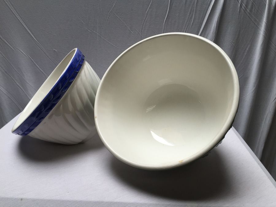 Pair of Italy Bowls by Certified International Corporation CIC - Minor Chips and Crazing [Photo 1]