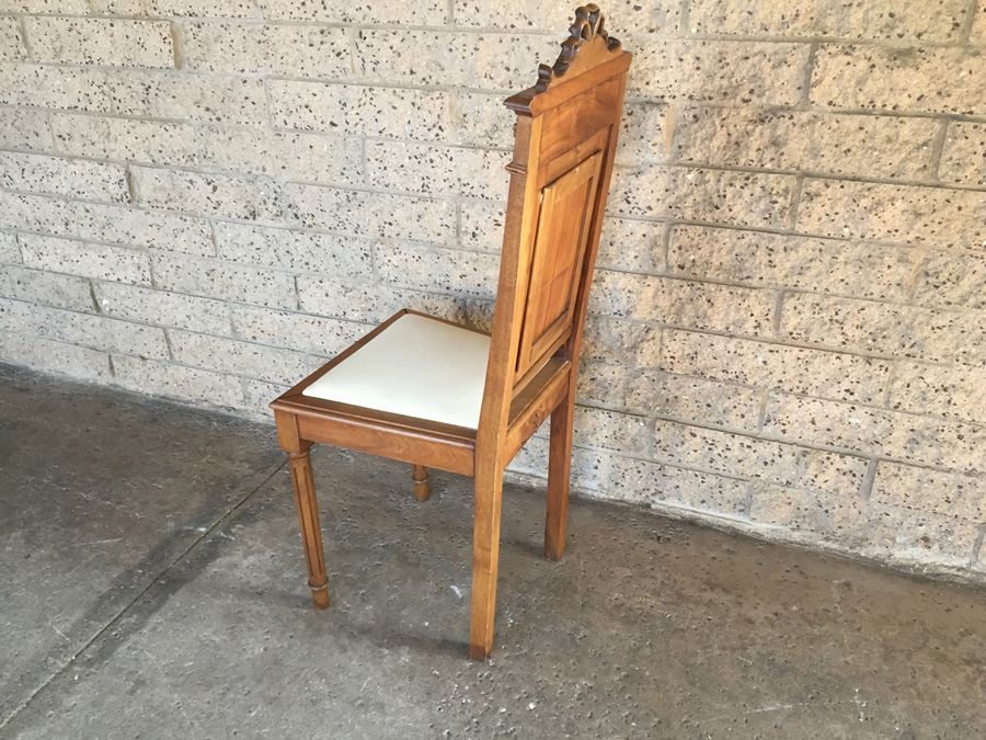 Gorgeous Vintage Wooden Chair [Photo 11]