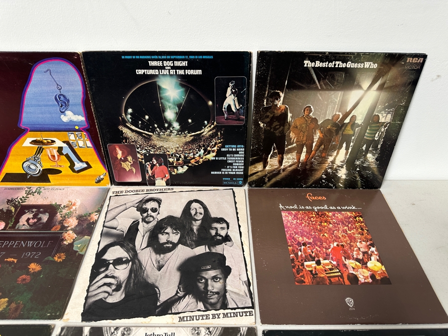 Just Added - (12) Vintage Vinyl Records [Photo 4]