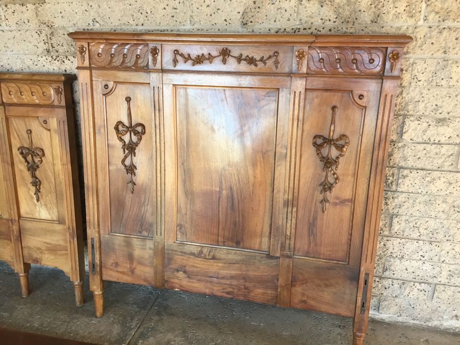 Gorgeous Vintage Twin Headboard and Footboard [Photo 2]
