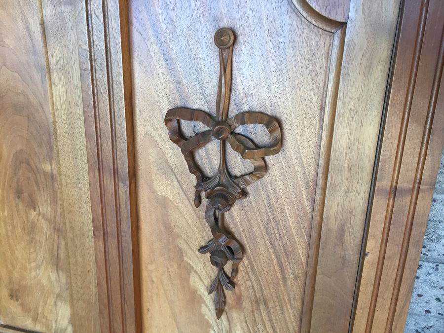 Gorgeous Vintage Twin Headboard and Footboard [Photo 6]