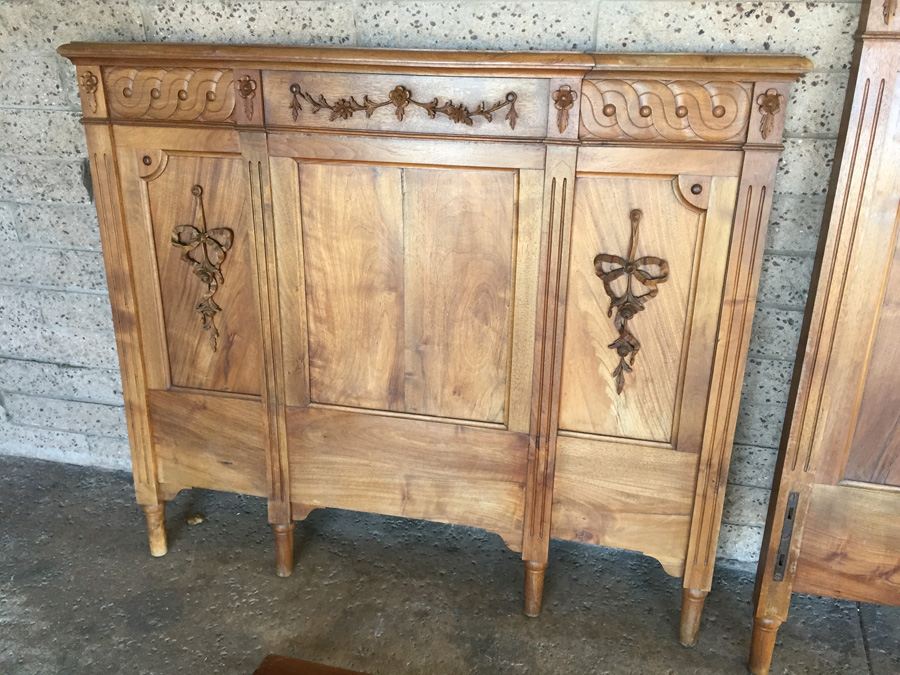 Gorgeous Vintage Twin Headboard and Footboard [Photo 3]