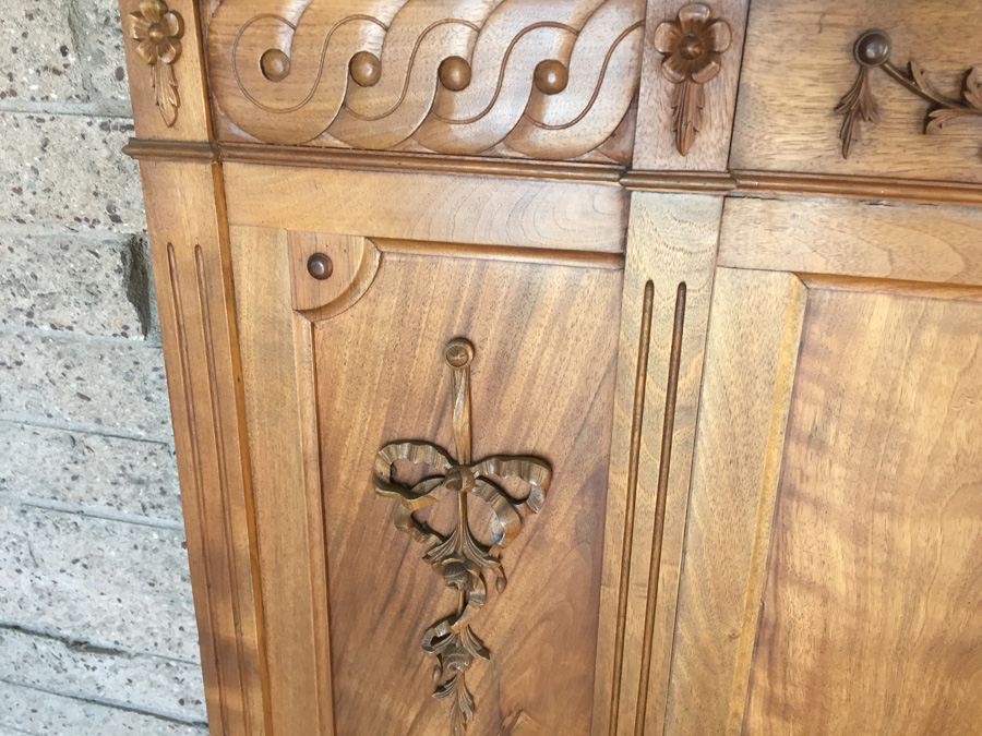 Gorgeous Vintage Twin Headboard and Footboard [Photo 8]