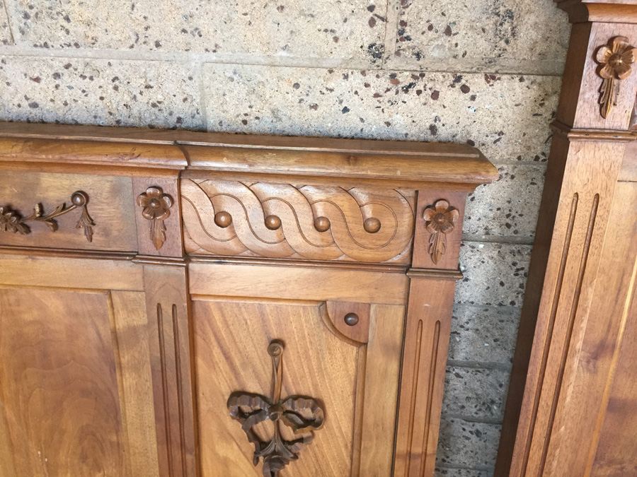 Gorgeous Vintage Twin Headboard and Footboard [Photo 5]