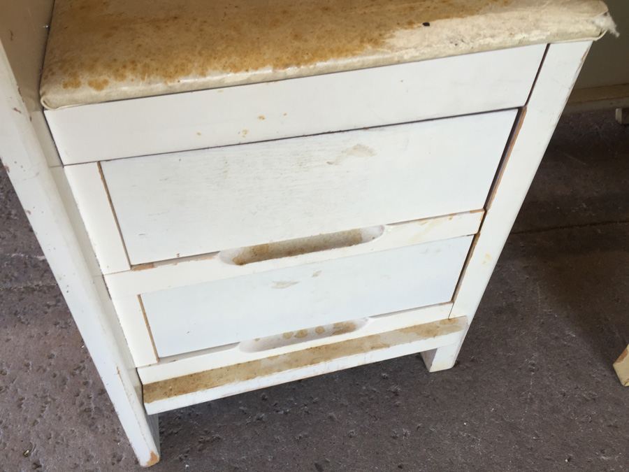 Vintage Pfaff 130 Industrial Sewing Machine and Cabinet With Built In Chair and Sewing Supplies [Photo 18]