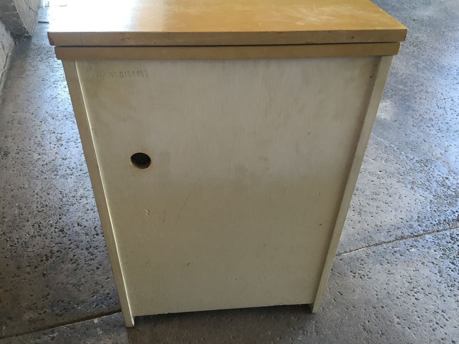 Vintage Pfaff 130 Industrial Sewing Machine and Cabinet With Built In Chair and Sewing Supplies [Photo 37]