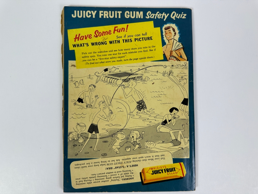 Dell Comics Giant Walt Disney's Uncle Scrooge Goes To Disneyland #1 1957 25 Cent Comic Book [Photo 2]