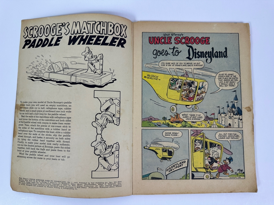 Dell Comics Giant Walt Disney's Uncle Scrooge Goes To Disneyland #1 1957 25 Cent Comic Book [Photo 3]