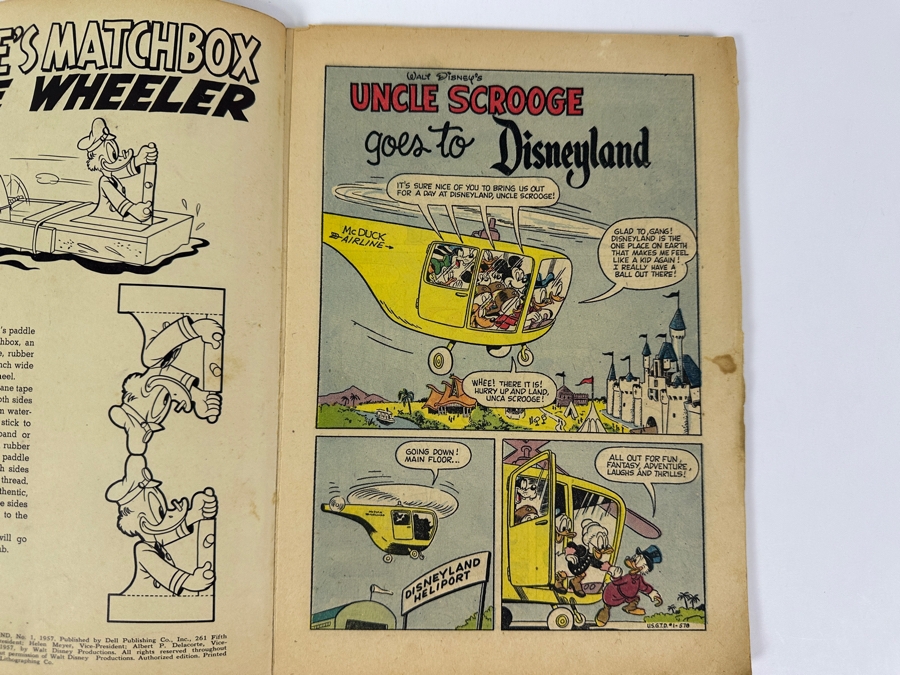 Dell Comics Giant Walt Disney's Uncle Scrooge Goes To Disneyland #1 1957 25 Cent Comic Book [Photo 5]