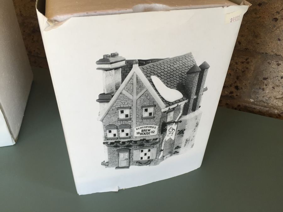 Heritage Village Collection Dickens' Village Series 'Kingsford's Brew House' and 'The Maltings' [Photo 4]