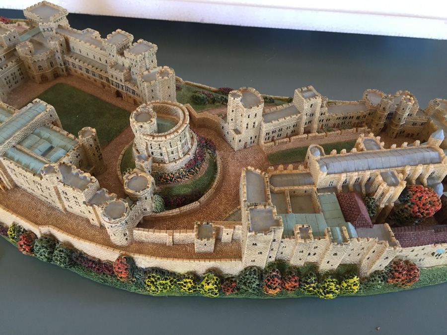 Danbury Mint Windsor Castle [Photo 7]