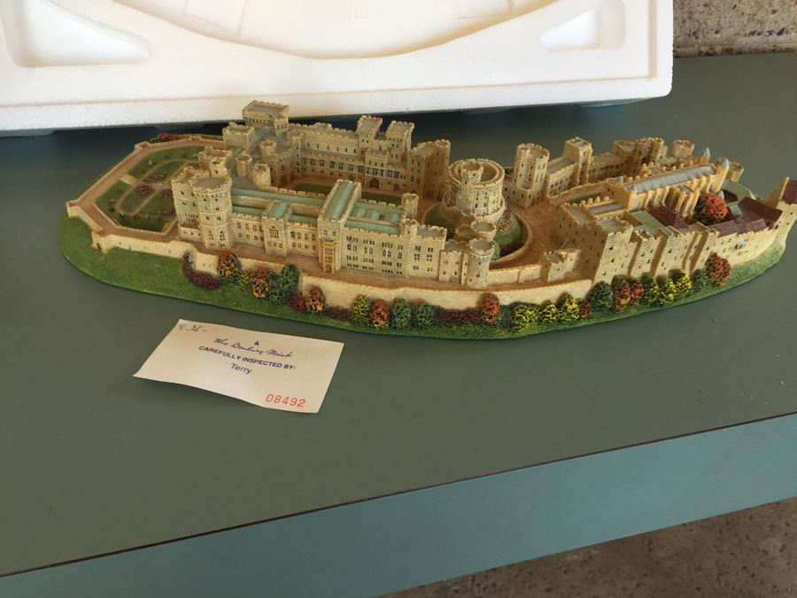 Danbury Mint Windsor Castle [Photo 2]