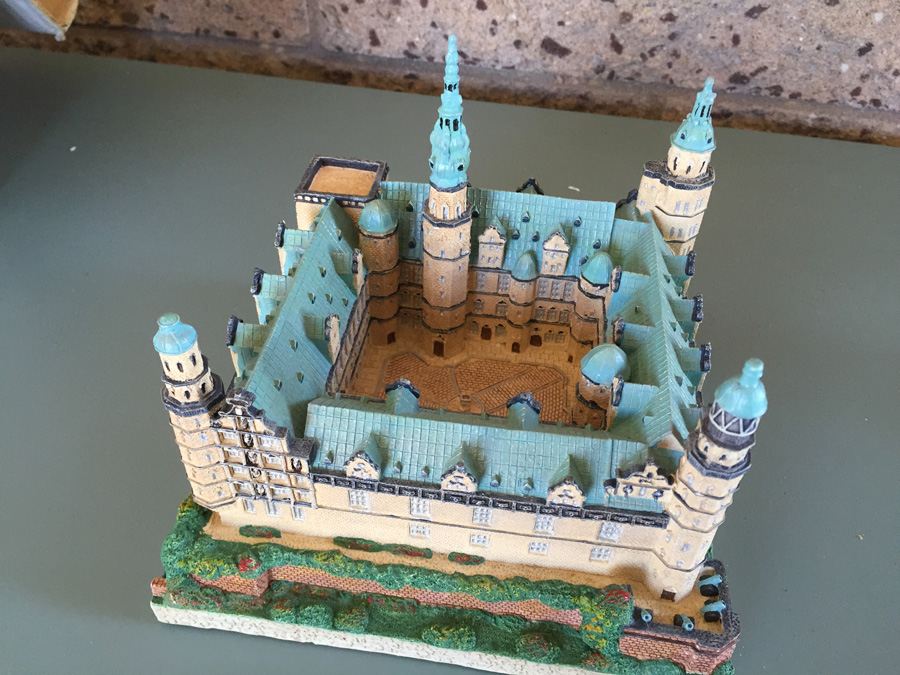 1994 Danbury Mint Kronborg Castle Elsinore, Denmark [Photo 3]