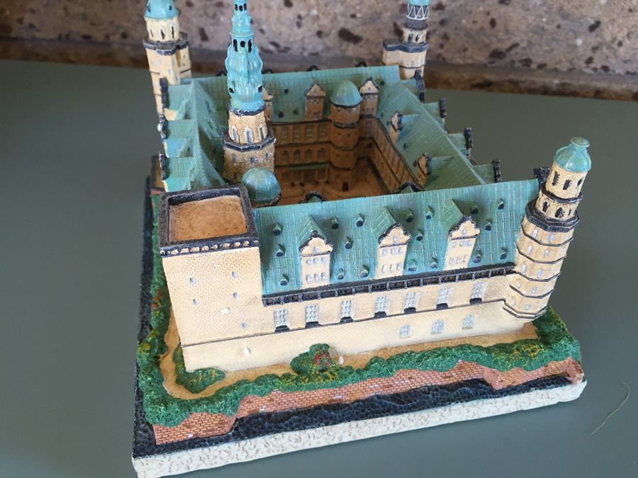 1994 Danbury Mint Kronborg Castle Elsinore, Denmark [Photo 9]