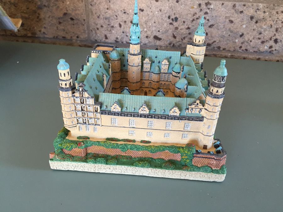 1994 Danbury Mint Kronborg Castle Elsinore, Denmark [Photo 2]