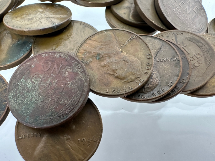 Vintage 1946 Lincoln Wheat Pennies [Photo 2]