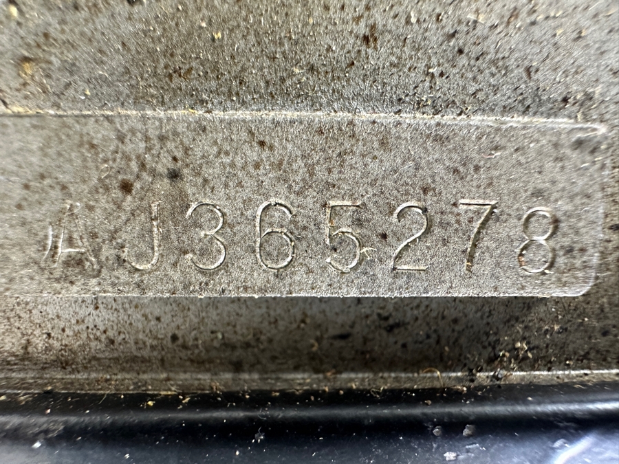 Singer Featherweight Sewing Machine Model 221 Working [Photo 9]