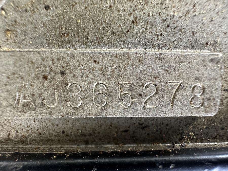 Singer Featherweight Sewing Machine Model 221 Working [Photo 8]