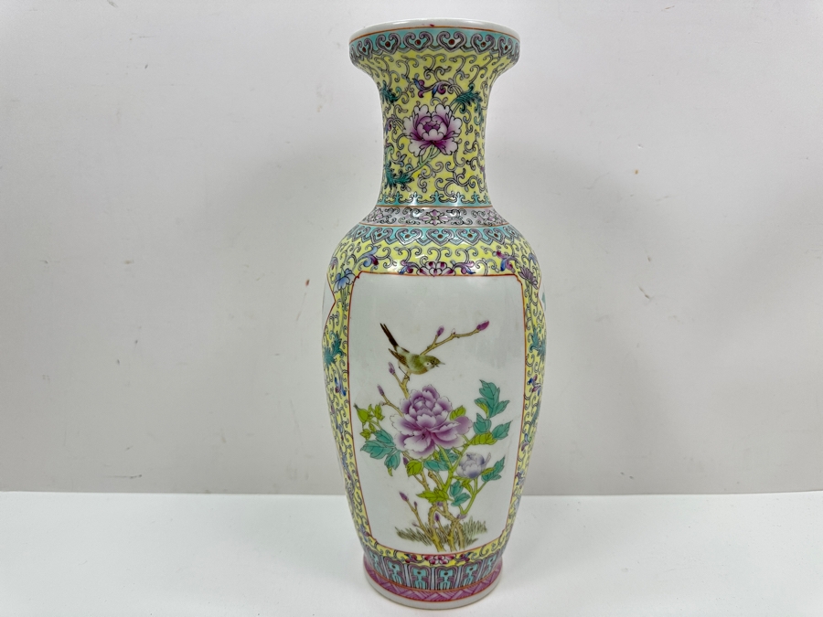 Vintage Chinese Famille Rose Porcelain Vase 12.5H [Photo 11]