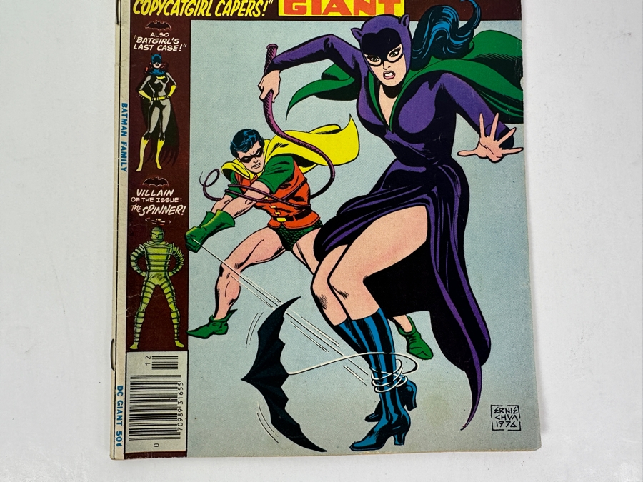 DC Comics Giant Batman Family #8 Comic Book [Photo 3]