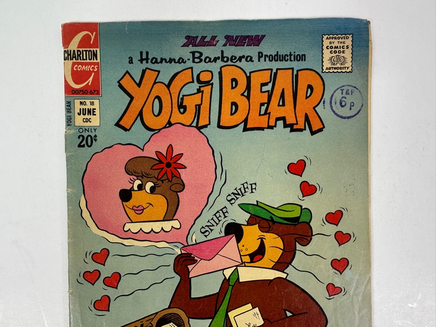 Charlton Comics Yogi Bear #18 Comic Book [Photo 2]