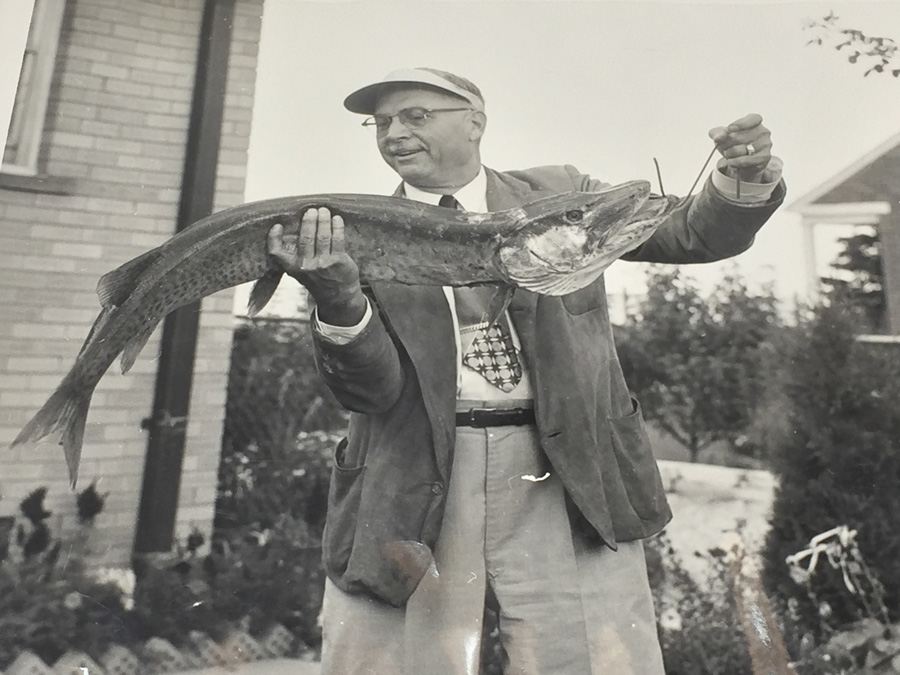 Vintage B&W Large Muskogee Fish [Photo 3]