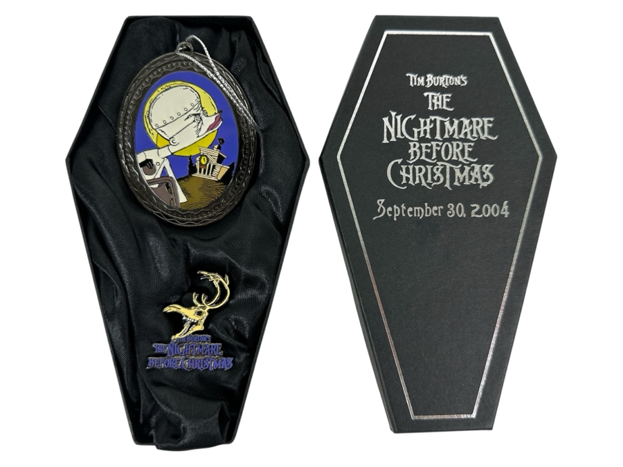 Limited Edition Of 750 Tim Burton's The Nightmare Before Christmas Trading Pin And Ornament September 20, 2004 With Original Casket Box