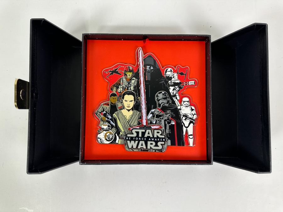 Large Star Wars Limited Edition Of 500 Disney Trading Pin In Original Box Retailed At Disney Parks For $125 [Photo 2]