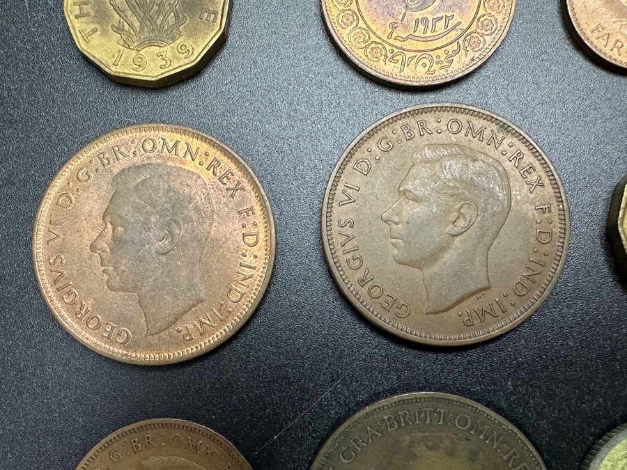 Just Added - (17) Various Foreign Coins [Photo 5]