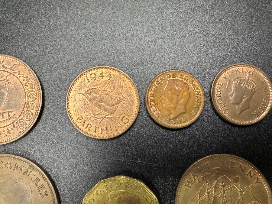 Just Added - (17) Various Foreign Coins [Photo 3]