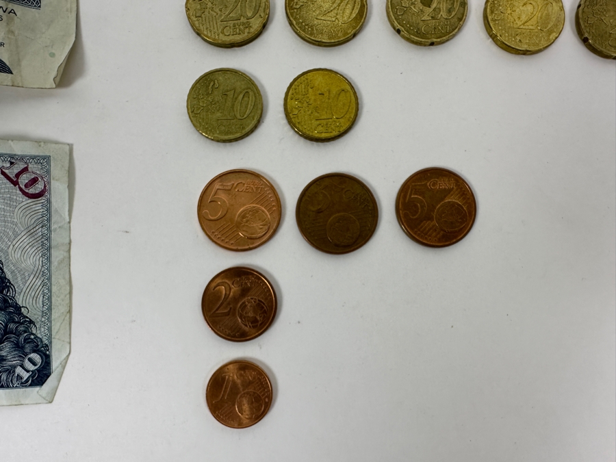 Just Added - Various Foreign Currency & Euro Coins Including 25 Canadian Dollars, 10 German Marks & 23 Euros In Coins [Photo 10]