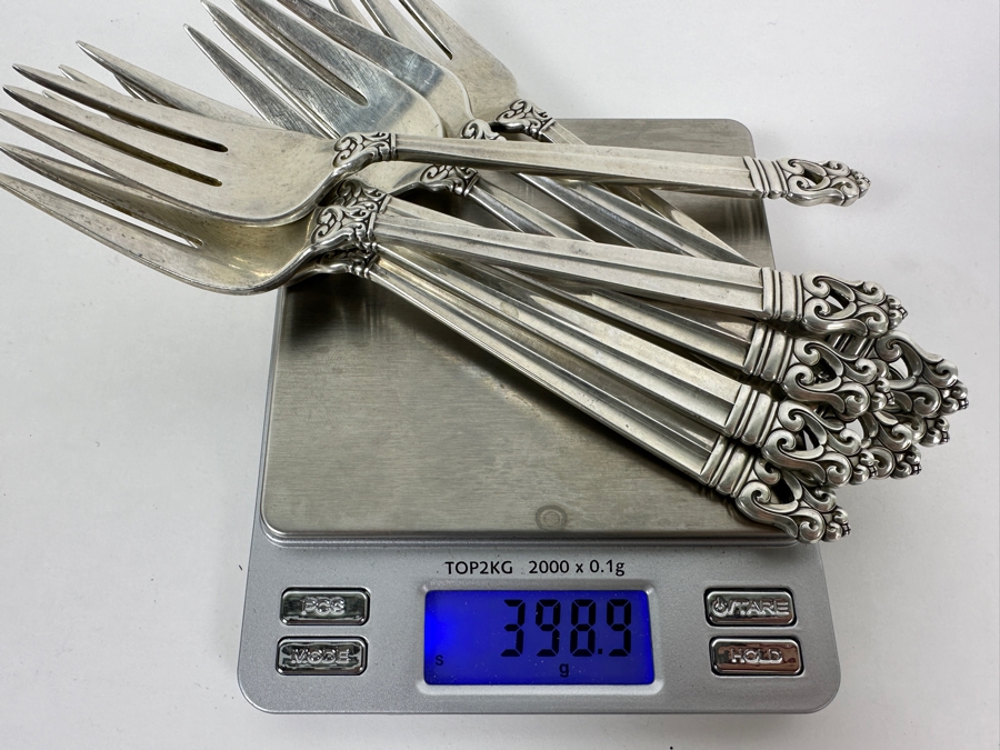 International Sterling Royal Danish Sterling Silver Flatware Service - Sterling Weighs 1,723g Not Including The Knives = $2,946 Melt Value / Spreader Knives With Sterling Blade & Handle Weighs 251.7g / Butter Knives Weigh 485.2g - Retails $12,000+ [Photo 13]