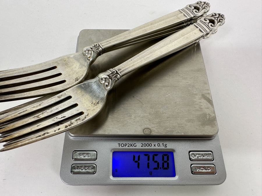 International Sterling Royal Danish Sterling Silver Flatware Service - Sterling Weighs 1,723g Not Including The Knives = $2,946 Melt Value / Spreader Knives With Sterling Blade & Handle Weighs 251.7g / Butter Knives Weigh 485.2g - Retails $12,000+ [Photo 14]