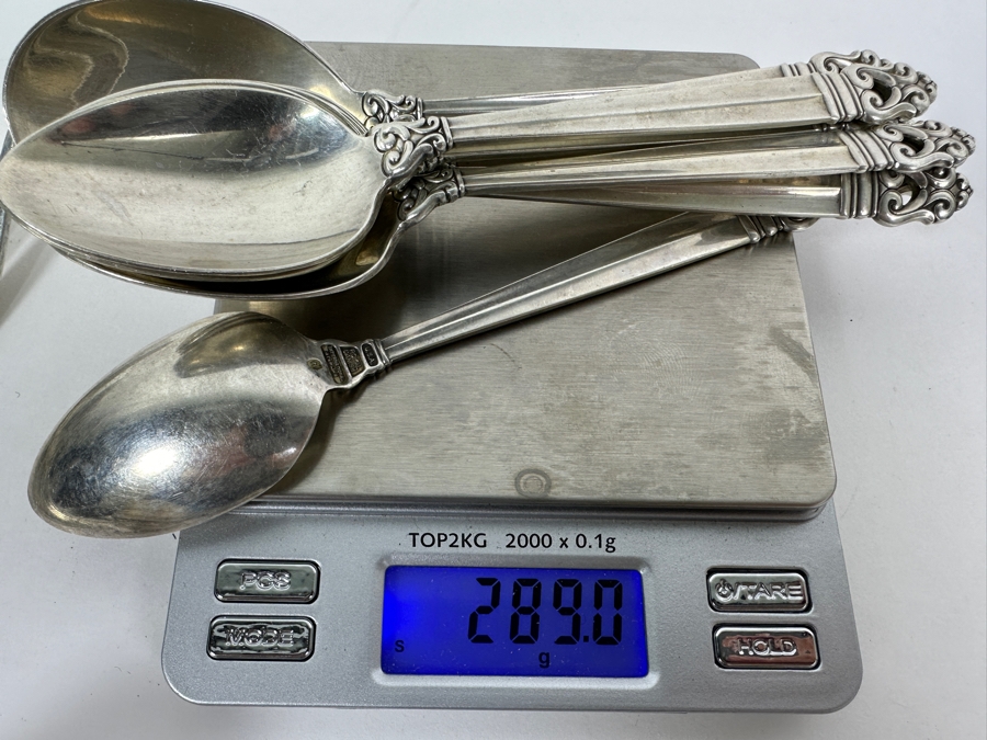 International Sterling Royal Danish Sterling Silver Flatware Service - Sterling Weighs 1,723g Not Including The Knives = $2,946 Melt Value / Spreader Knives With Sterling Blade & Handle Weighs 251.7g / Butter Knives Weigh 485.2g - Retails $12,000+ [Photo 11]