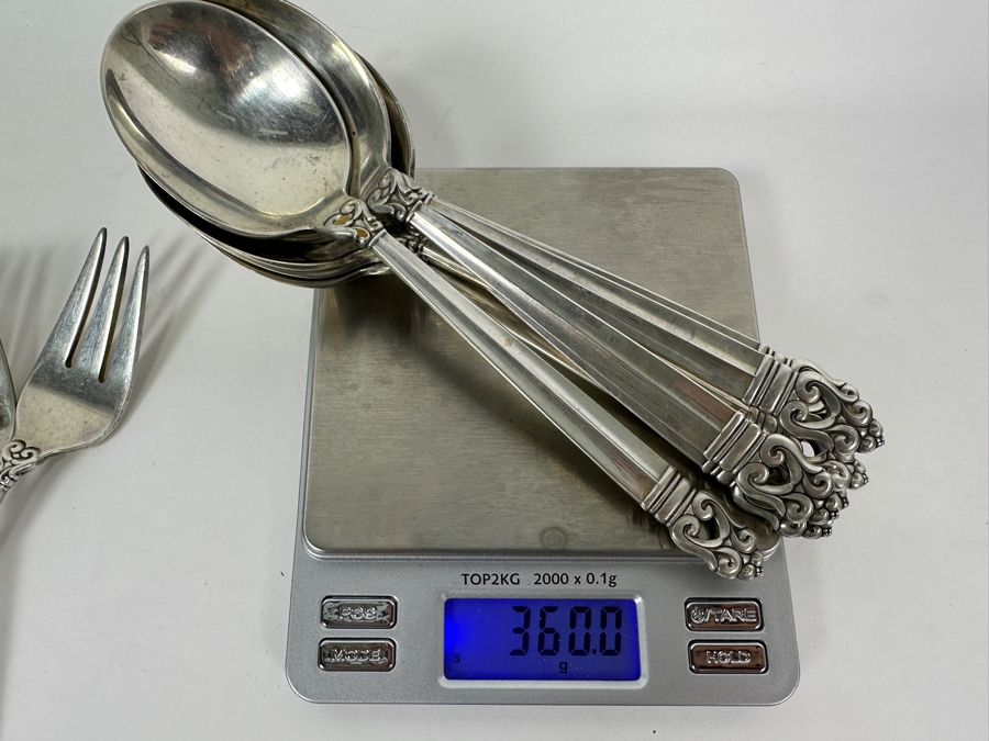 International Sterling Royal Danish Sterling Silver Flatware Service - Sterling Weighs 1,723g Not Including The Knives = $2,946 Melt Value / Spreader Knives With Sterling Blade & Handle Weighs 251.7g / Butter Knives Weigh 485.2g - Retails $12,000+ [Photo 12]