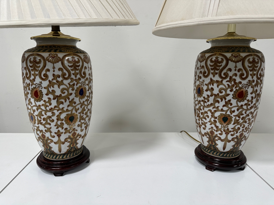 Pair Of Chinoiserie Table Lamps 31H [Photo 2]