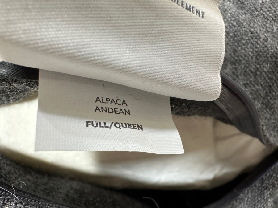 Restoration Hardware 100% Alpaca Full/Queen Duvet with Euro Sham and Throw, Made in Peru [Photo 6]