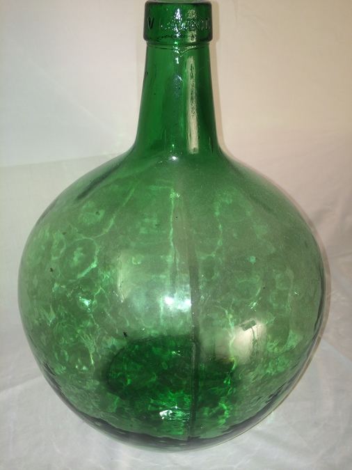 Green Levante Glass