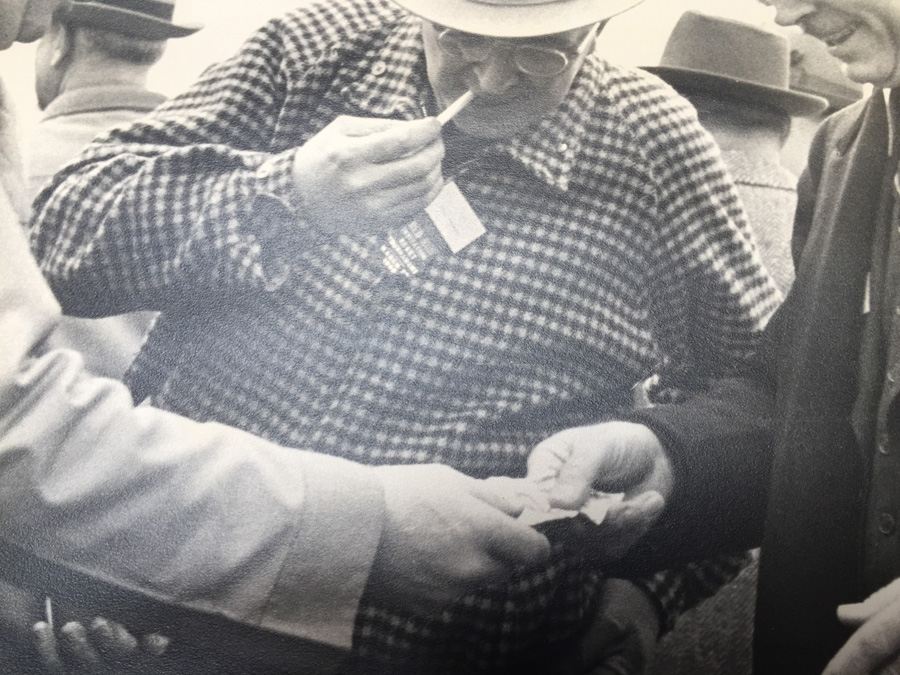 Vintage B&W Photo [Photo 3]