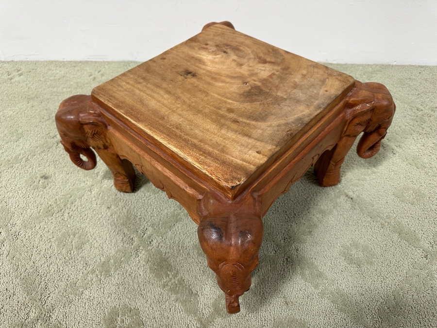 Wooden Elephant Stool 20W x 20D x 11.5H [Photo 5]