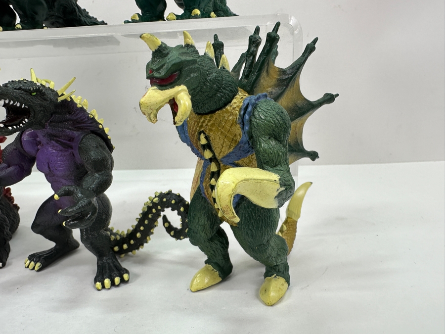 Just Added - (7) Vintage 1995 Toho Trendmasters Godzilla Wars Action Figures [Photo 5]