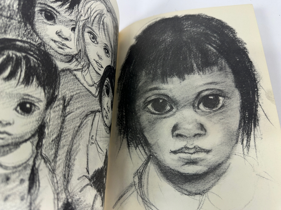 (3) Margaret And Walter Keane Portfolio Editions Art Books - Middle Book Is Hand Signed By Artist Walter Keane [Photo 40]