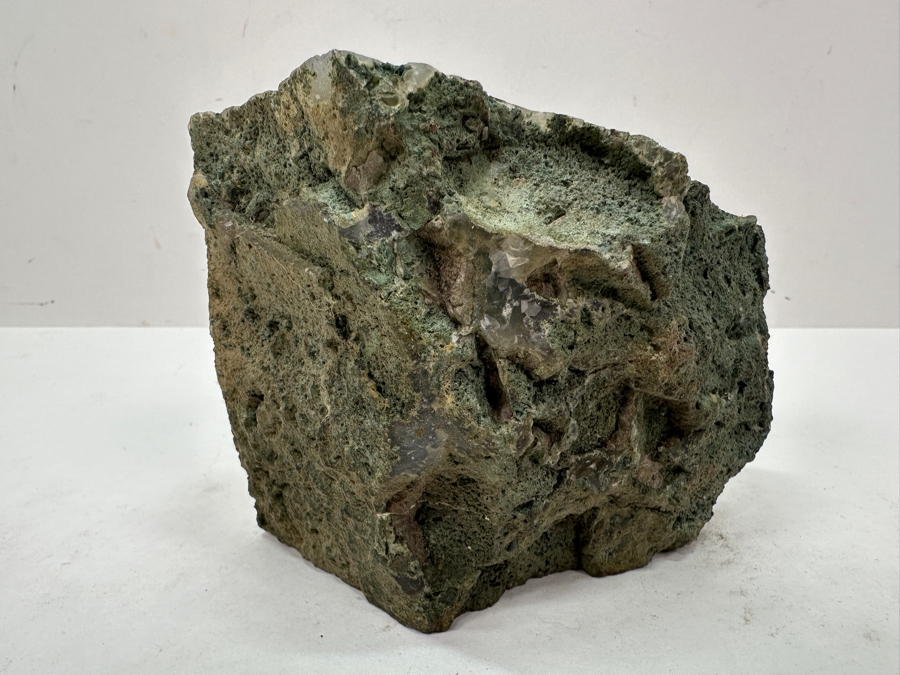 Amethyst Geode 5'W x 4'H [Photo 9]