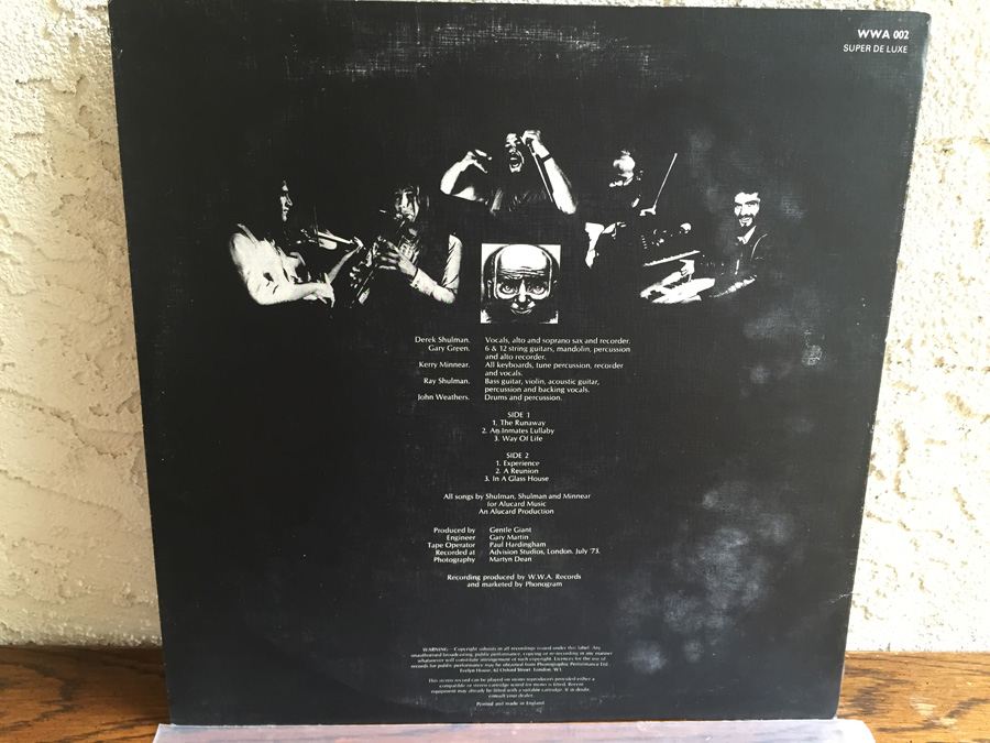 Gentle Giant ‎– In A Glass House - WWA 002 [Photo 4]