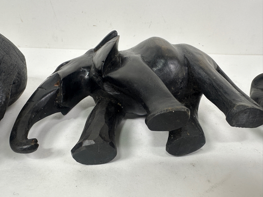 Just Added - Set Of Three Carved Hardwood Elephant Figurines Tallest Is 5.5”H [Photo 8]