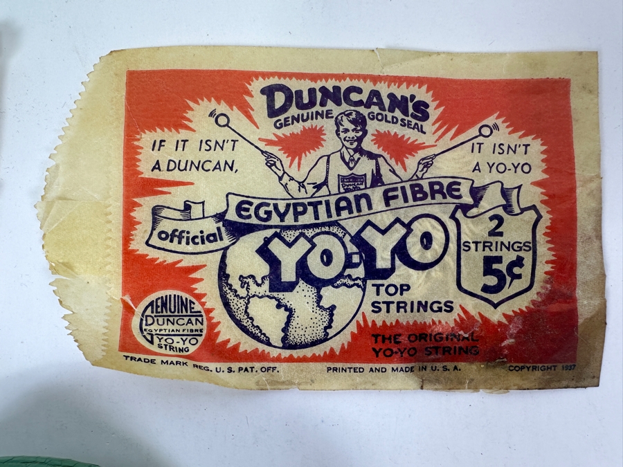 Just Added - Original Oversized Wooden Duncan Yo-Yo YoYo 4.5'W With Six New Old Stock Duncan Egyptian Fibre Yo-Yo Strings [Photo 6]