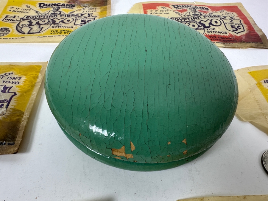 Just Added - Original Oversized Wooden Duncan Yo-Yo YoYo 4.5'W With Six New Old Stock Duncan Egyptian Fibre Yo-Yo Strings [Photo 11]