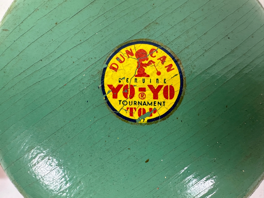 Just Added - Original Oversized Wooden Duncan Yo-Yo YoYo 4.5'W With Six New Old Stock Duncan Egyptian Fibre Yo-Yo Strings [Photo 3]