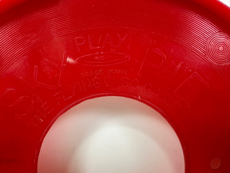 Vintage Sky Pie The Flying Disc Game Collegiate Models By Hall Mfg Co, Los Angeles 8.75W [Photo 2]